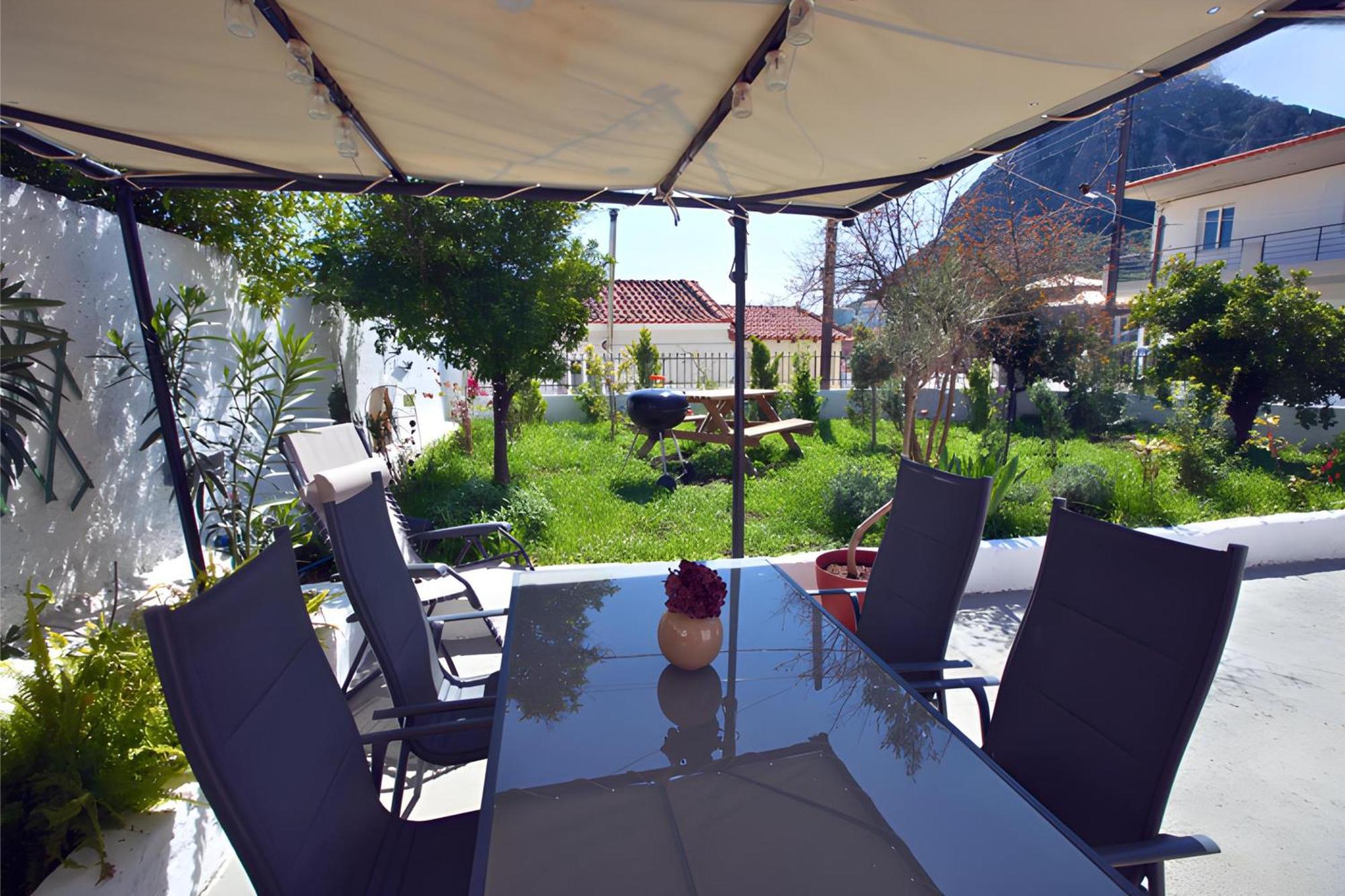 Nafplio Cottage-Grandma'S Yard Asini  ภายนอก รูปภาพ